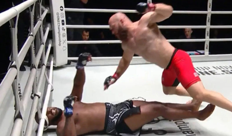 Regan Upshaw Paul Elliott one fc