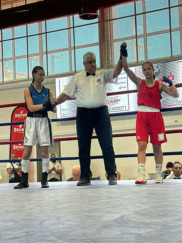 marieua leon christina leon gym panellhni pygmaxias 24409