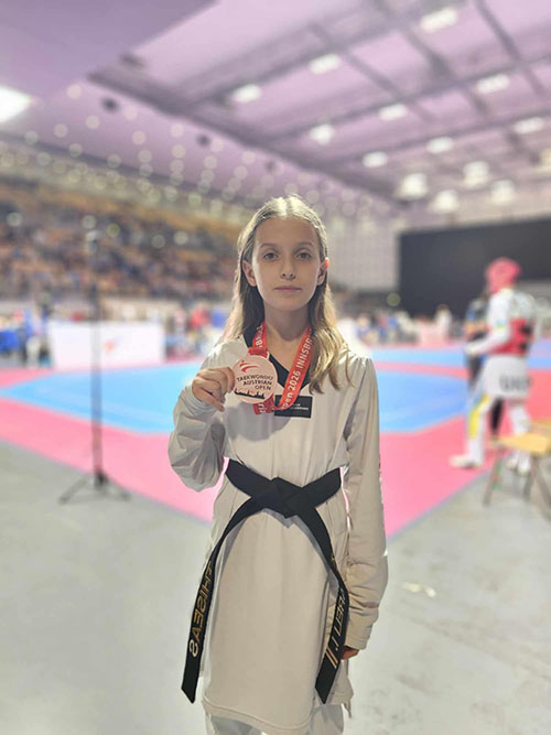 nikos kakarelis metallia 909