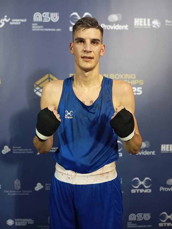 zaxarias mylonas golden corner foto 1