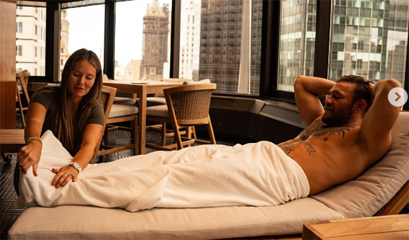 conor mcgregor egkios sizigos