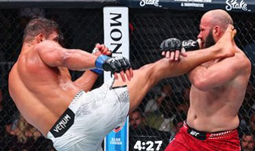 Ο Paulo Costa διέλυσε τον αήττητο Azamat Murzakanov στο UFC 327 : Νοκ άουτ με λάκτισμα στο κεφάλι! (βίντεο)